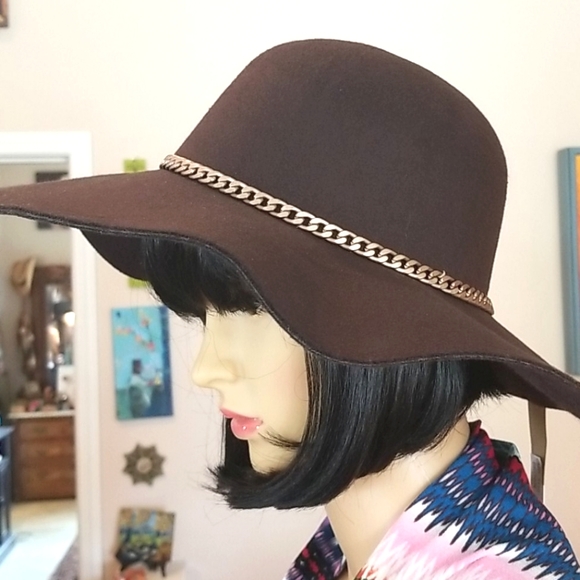 Justin & Taylor Accessories - JUSTIN Taylor Brown Hippie Boho Chain Band Hat OS